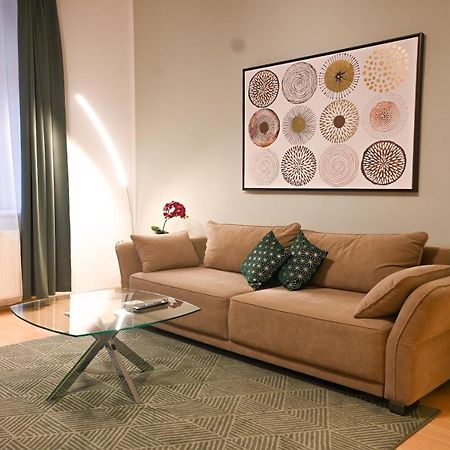 וינה Elegant Suite Altes Akh מראה חיצוני תמונה